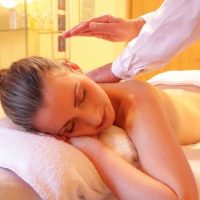 woman-relaxing-relax-spa-56884 (1)